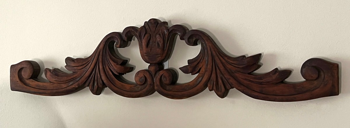 From dressers to tresses / De cómodas a trenzas