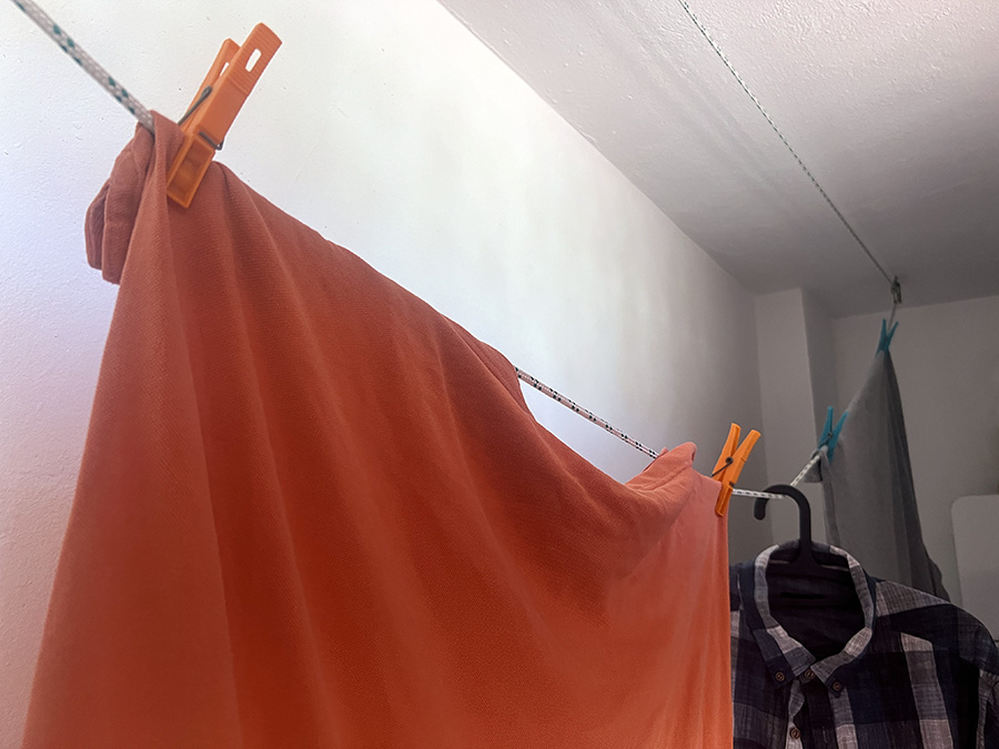 Incommunicado and bad orange / Incomunicado y mala naranja