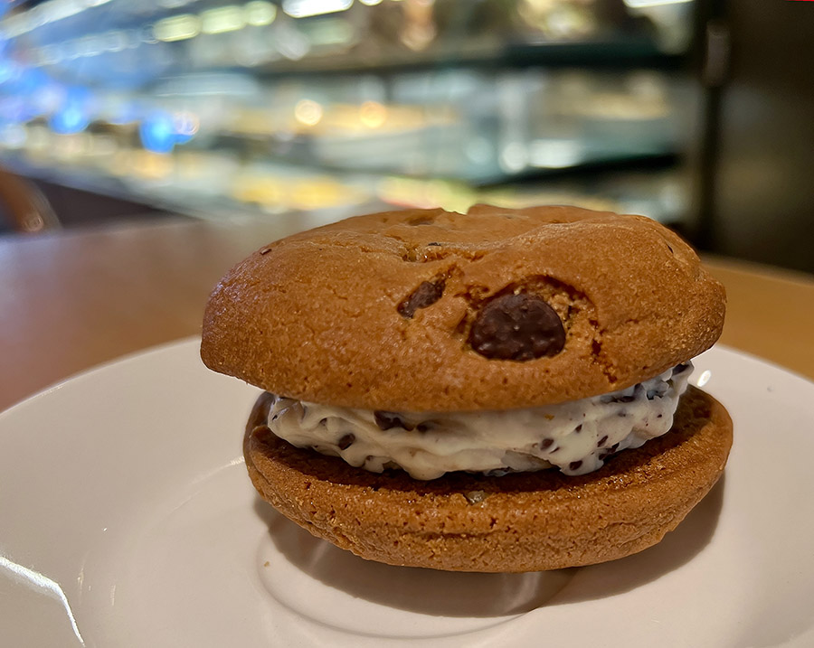 Canookie bus parking