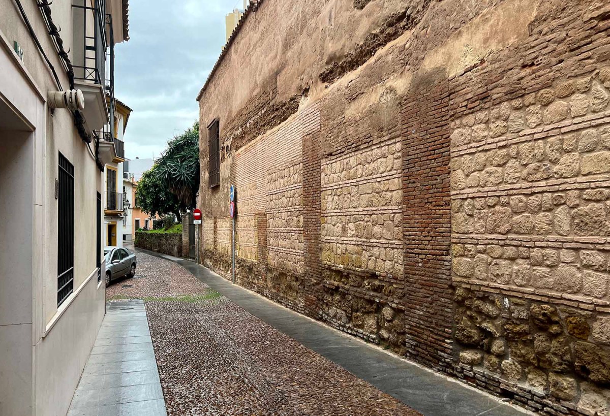 The Circle Game / El Juego del Círculo