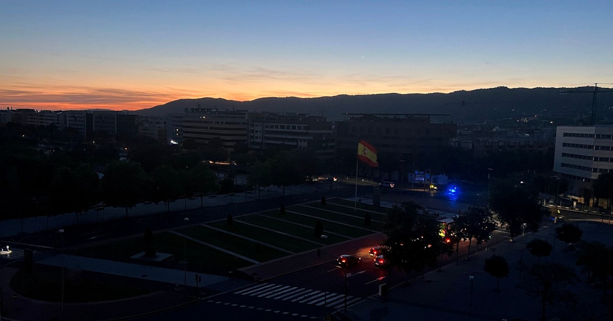 Power to the people / El poder para el pueblo