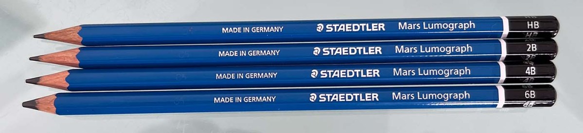 Shadow, song, sketch / Sombra, canción, dibujo