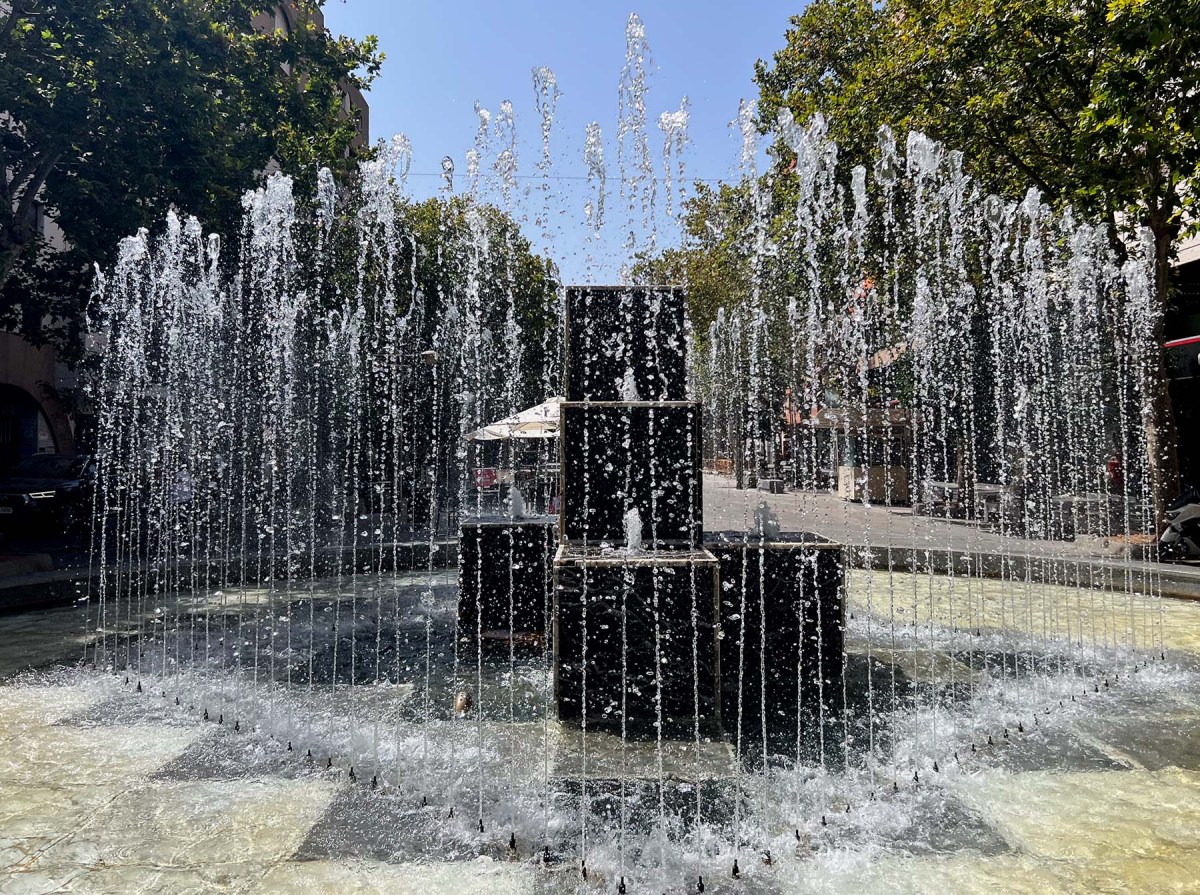 Fountains and douches / Fuentes y duchas