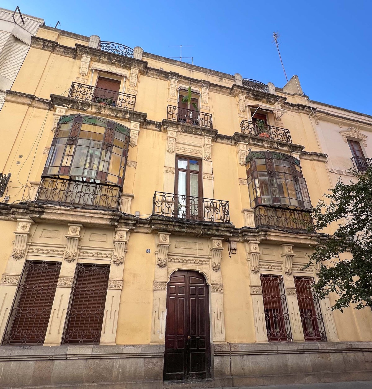 Say the secret word / Di la palabra secreta