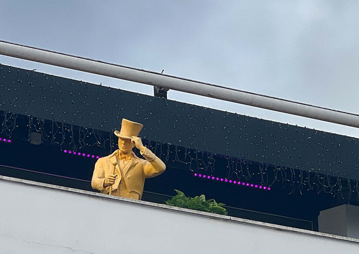 Full-tilt SPAM / Inclinación, SPAM